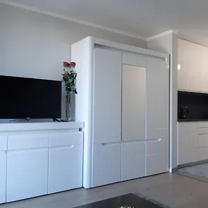  Apartment Pianista